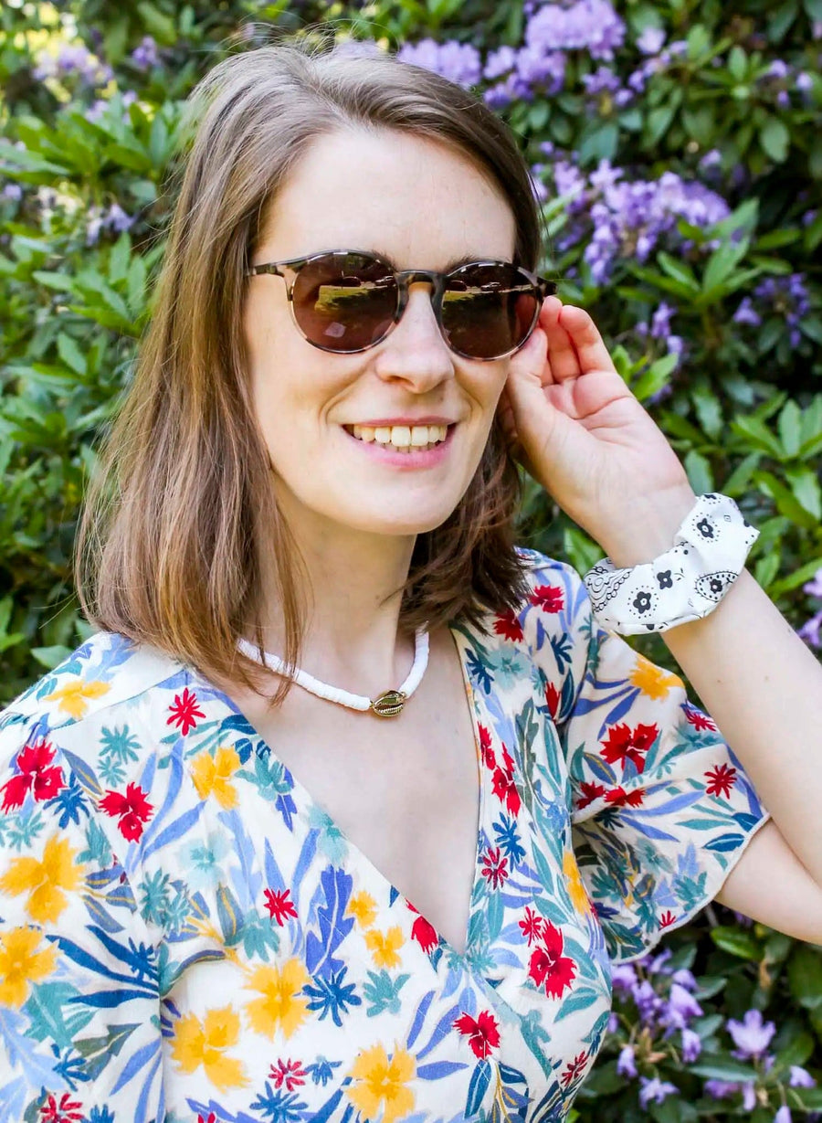 Collier de perles en coquillage • Blanc