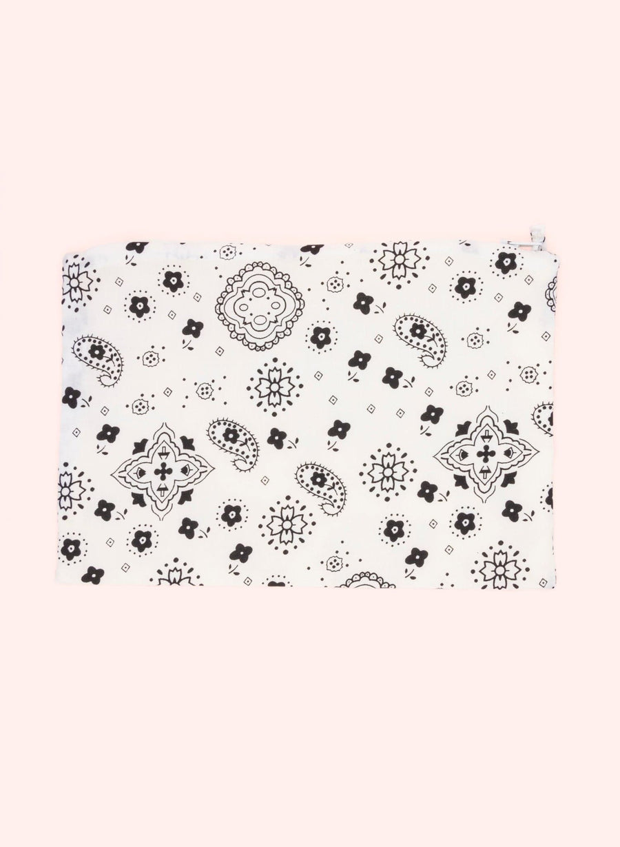 Pouch • White Bandana